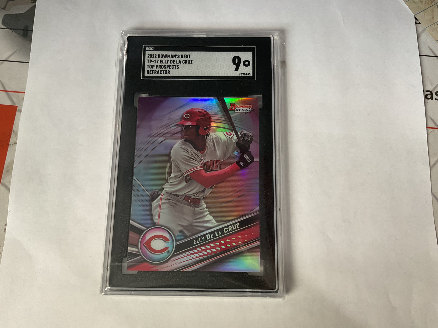 2022 Bowman’s Best Ella de la Cruz Top prospect refractor