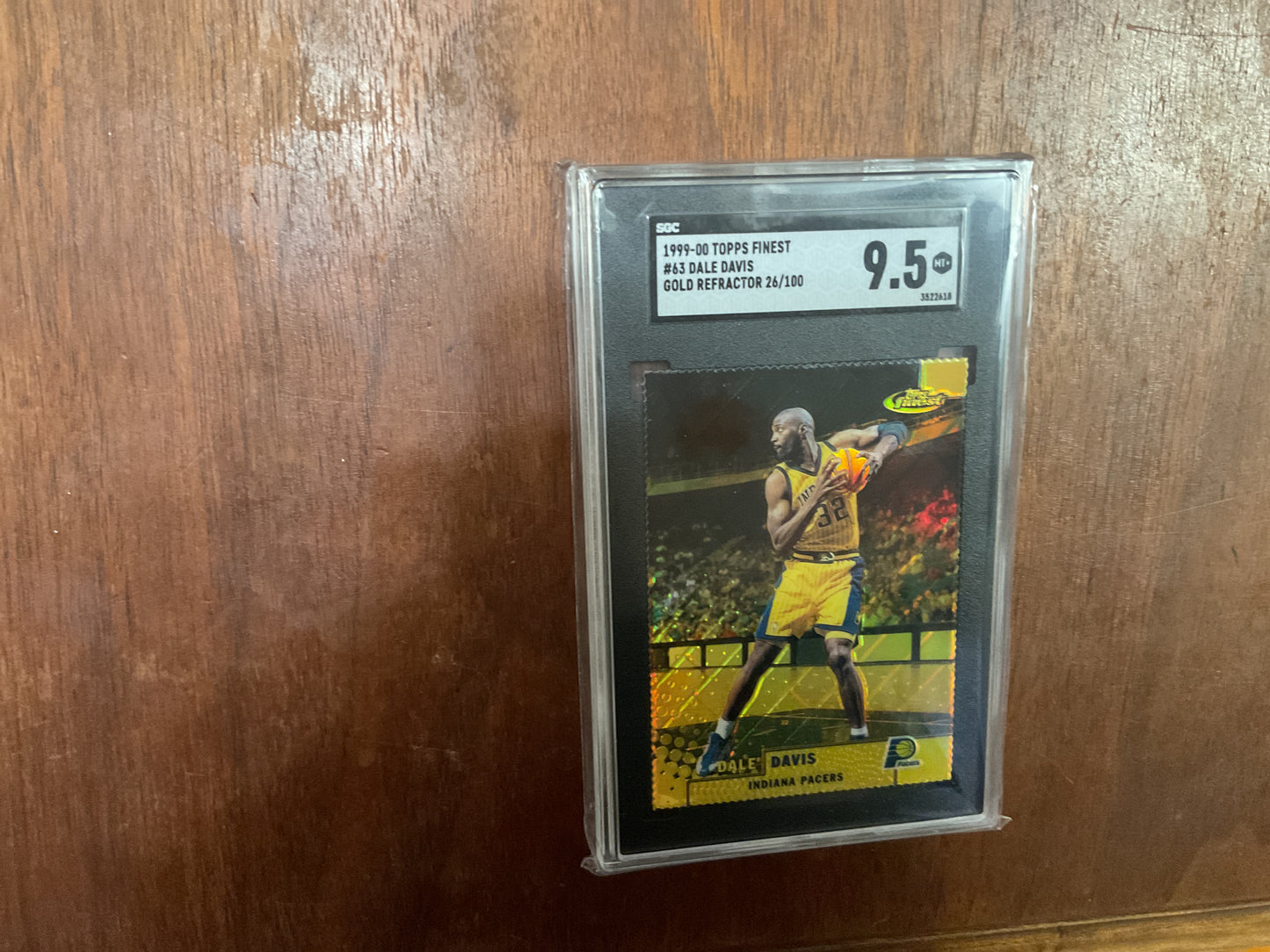 1999/00 Finest Dale Davis Gold refractor