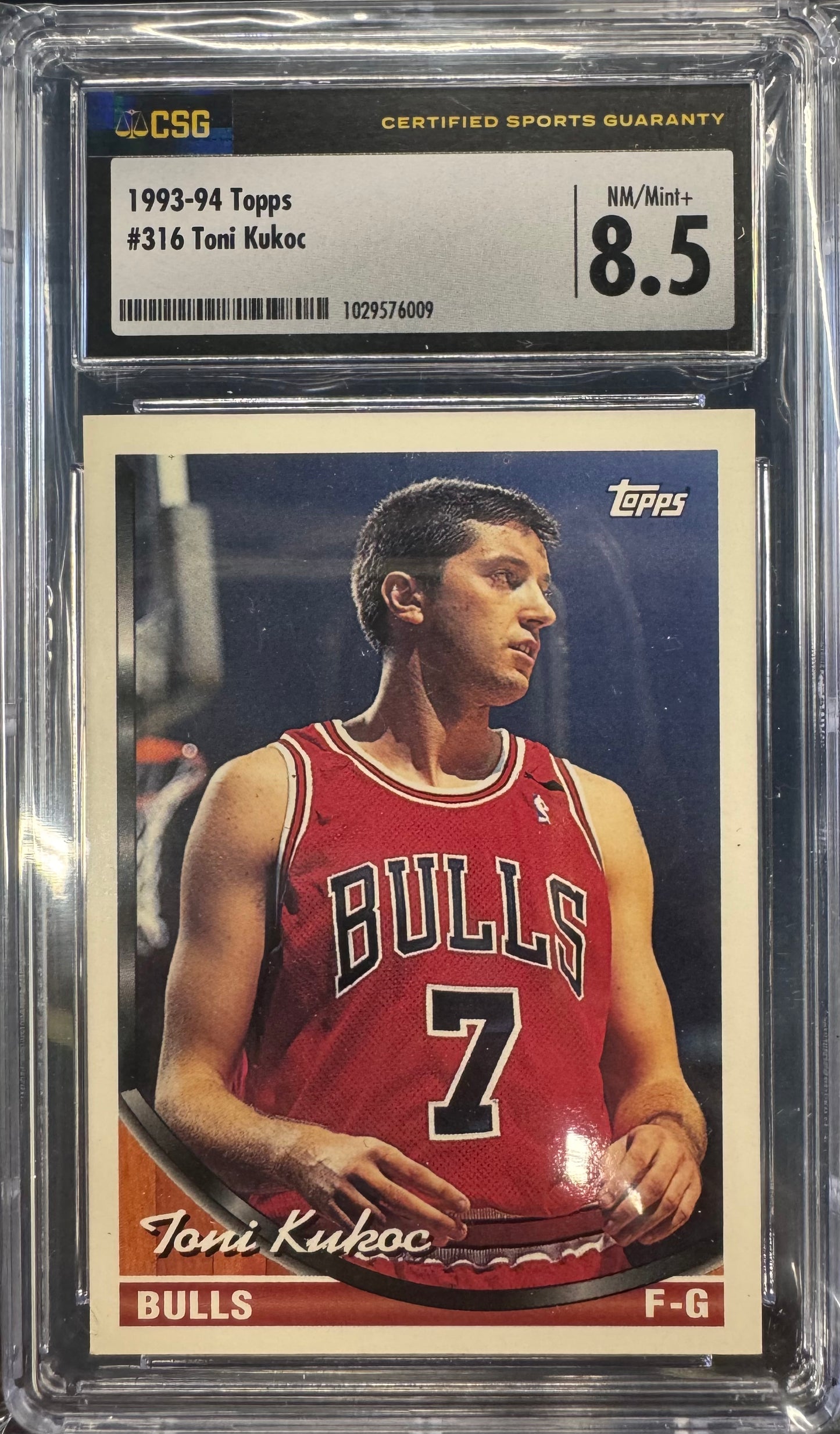 1993-94 Topps Toni Kukoc #316 8.5