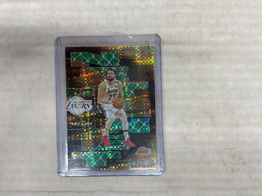 2026 Hoops Luka Doncic Net-Net Green ref