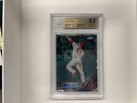 2016 Topps Chrome Mike Trout Black refractor #1