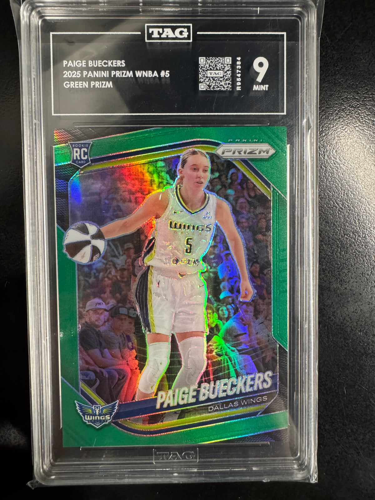 2025 Prizm Paige Bueckers Green Prizm #5 TAG 9